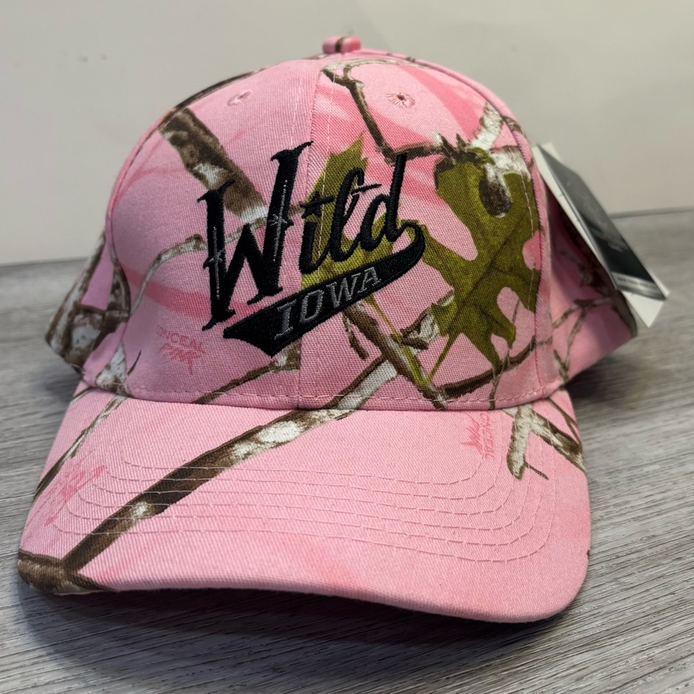 True timber camo Wild Iowa Pink Camouflage Hat baseball cap new with tags adult